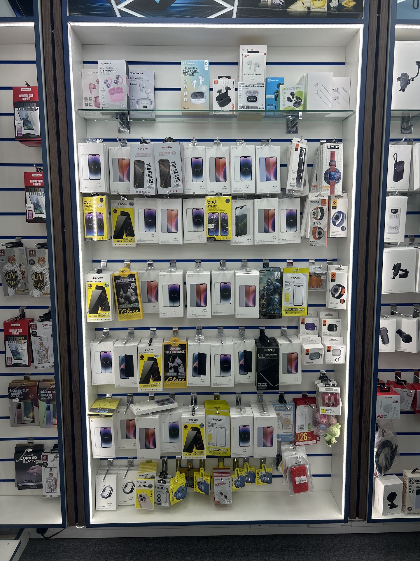VAPE AND TECH MOBILE VAPE AND SHISHA STORE in Chelmsford, United Kingdom -  reviews,open hours,photo spots, things to do