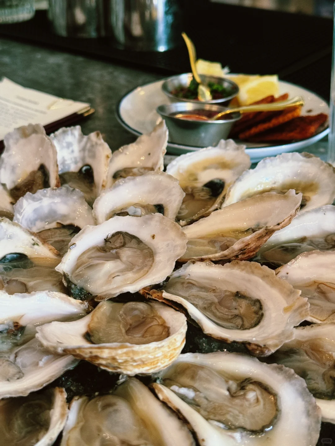**[New York] $1 Oysters in NYC?? Still Super Fresh??**