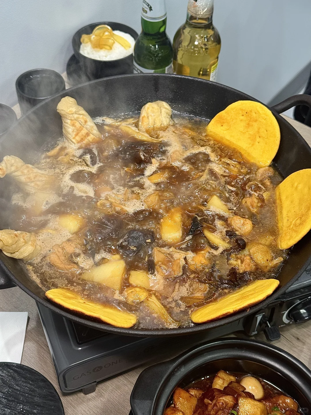 Authentic Northeastern Cuisine in Long Island｜Classic Iron Pot Stew with Flavorful Cornbread❗️