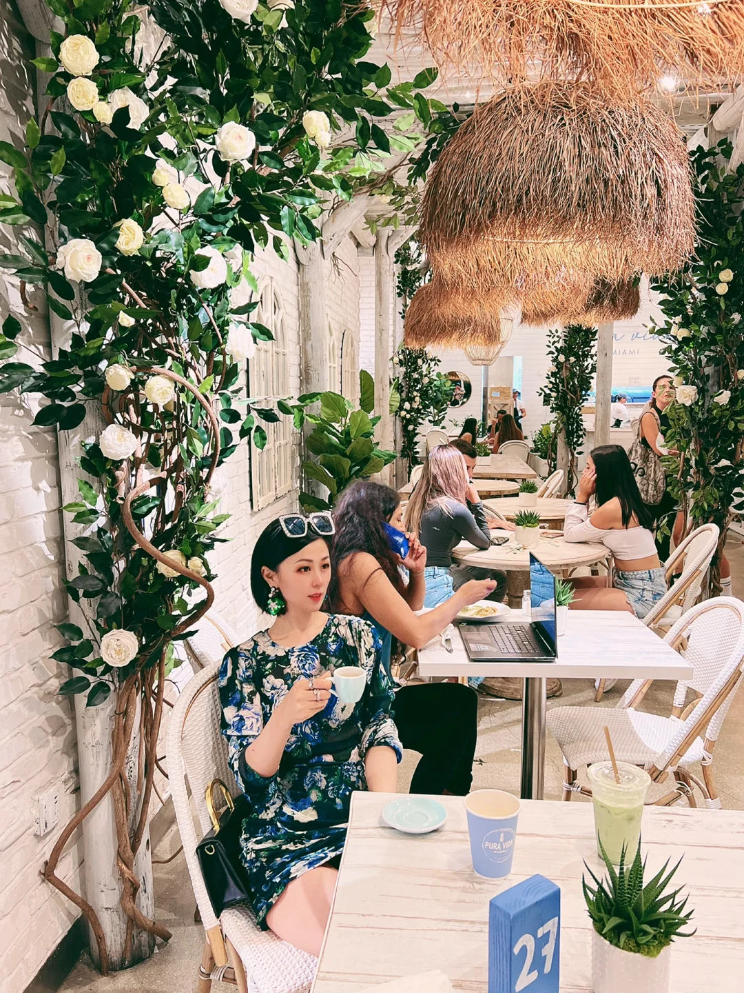 "Miami / A Health-Conscious Organic Food Café in the Trendy Shopping District ☕️"