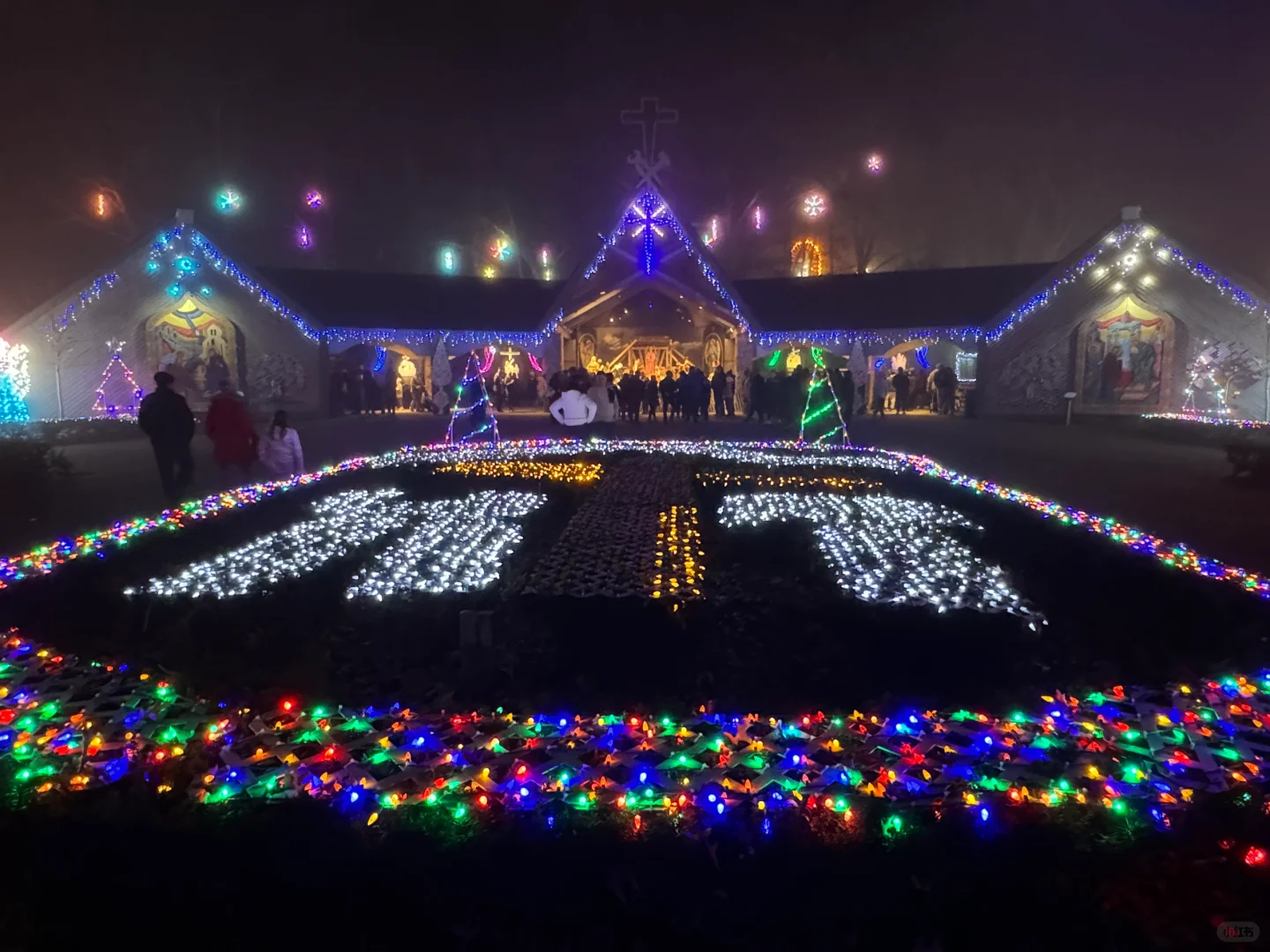 The Largest and Most Beautiful Free Light Show Near Boston