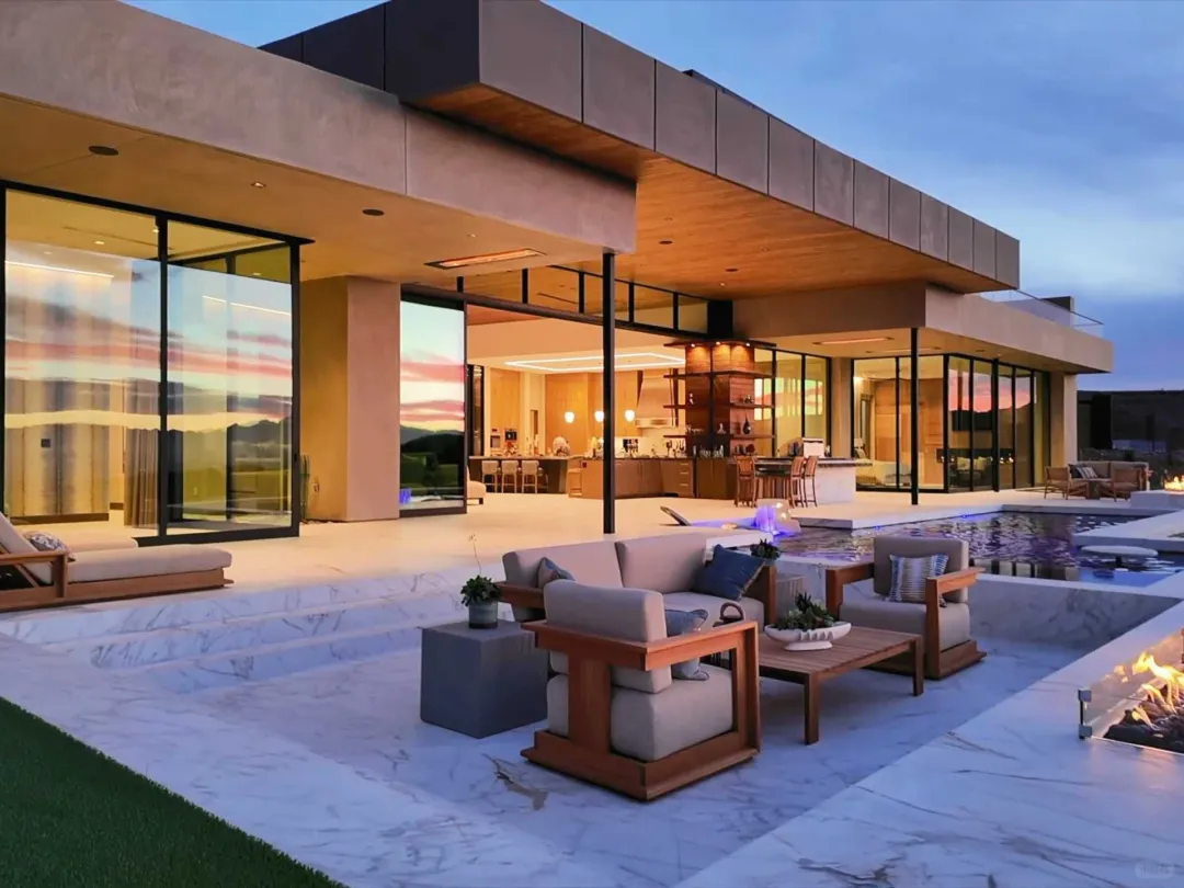 Las Vegas $11M Modern Villa with Full-On Nightclub Vibes