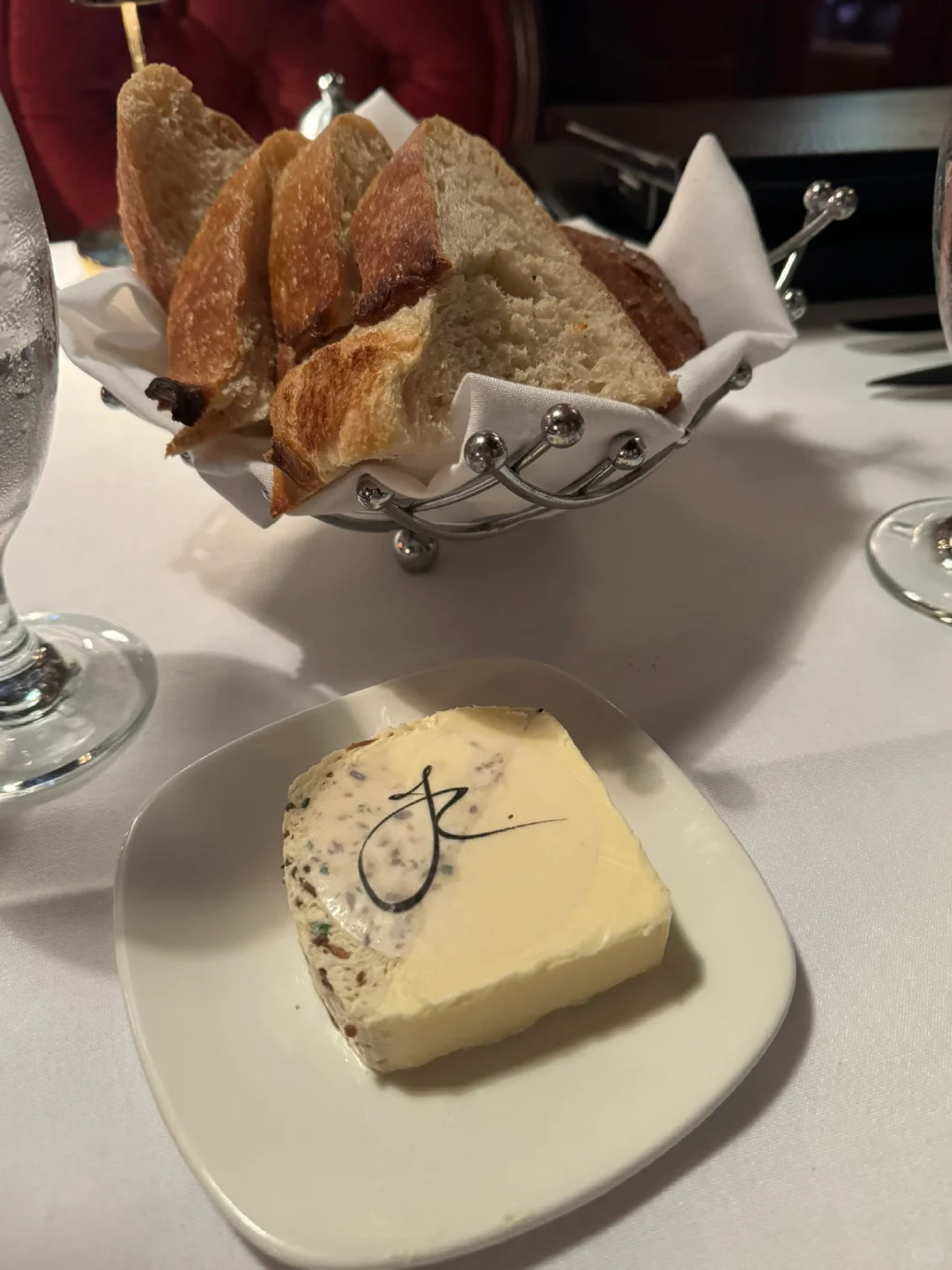 Cincinnati Food Exploration | Carlos & Jonny