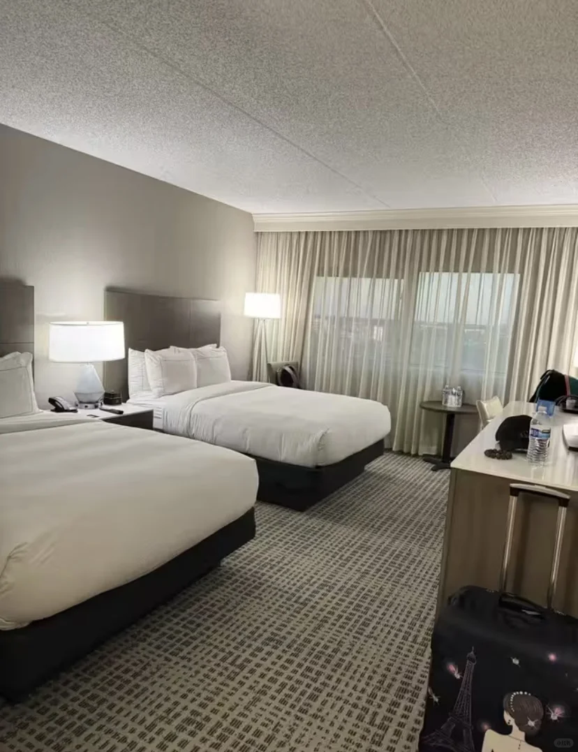 Just Checked Out of This Orlando Hotel—Can't Believe How Much Bang for the Buck! 😭