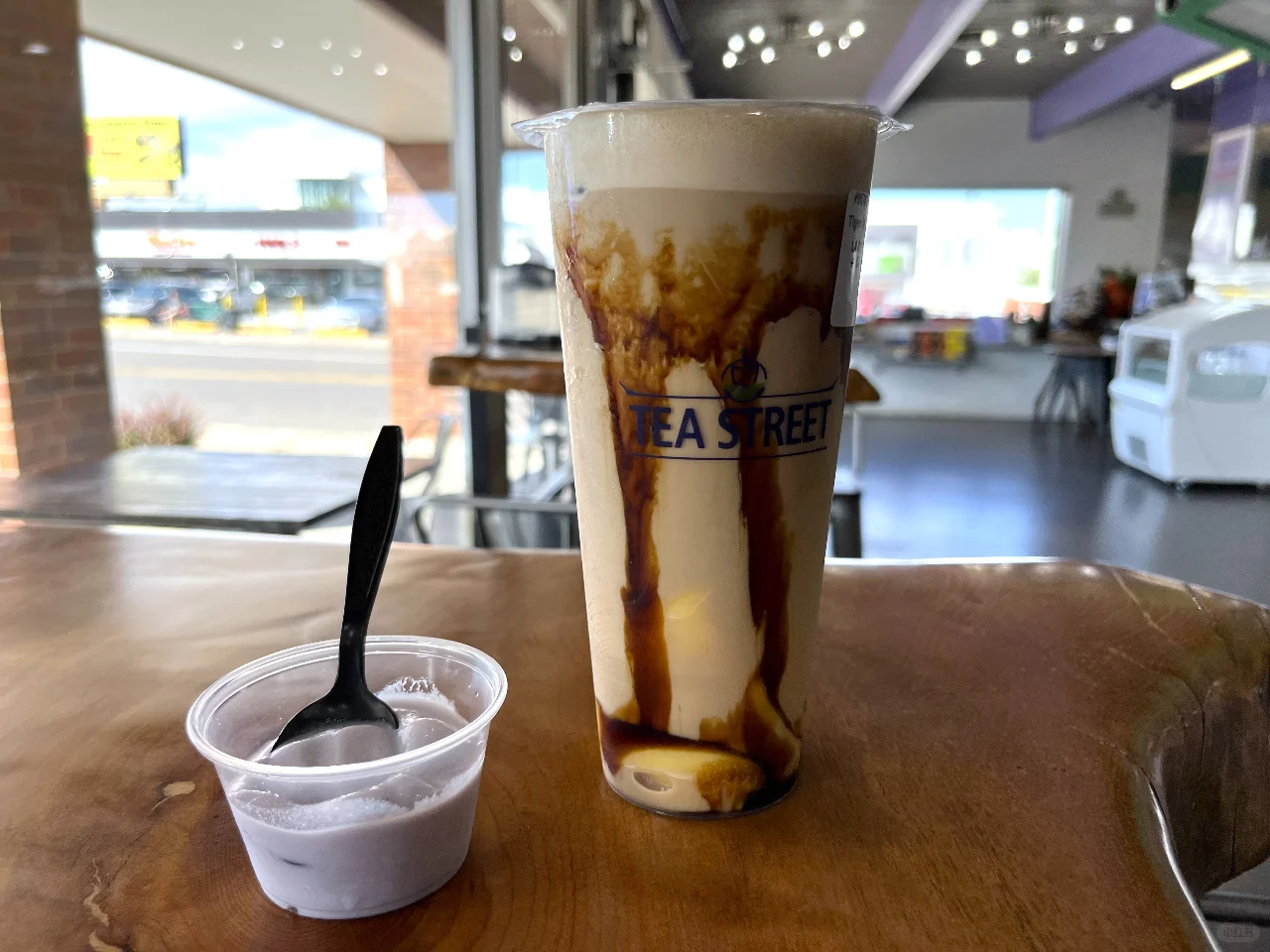 Haven’t mentioned this before, but their tea drinks are really good