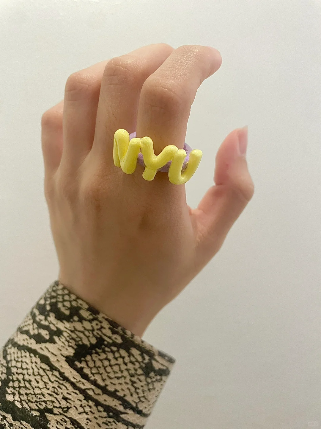 Must-Visit Soho Shops Before Graduating in NYC | DIY Graduation Rings