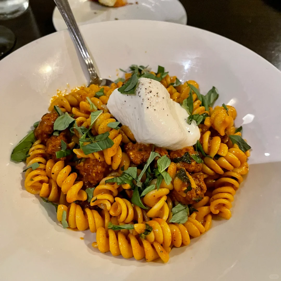 Portland Food Adventure | Italian Restaurant | Mingo