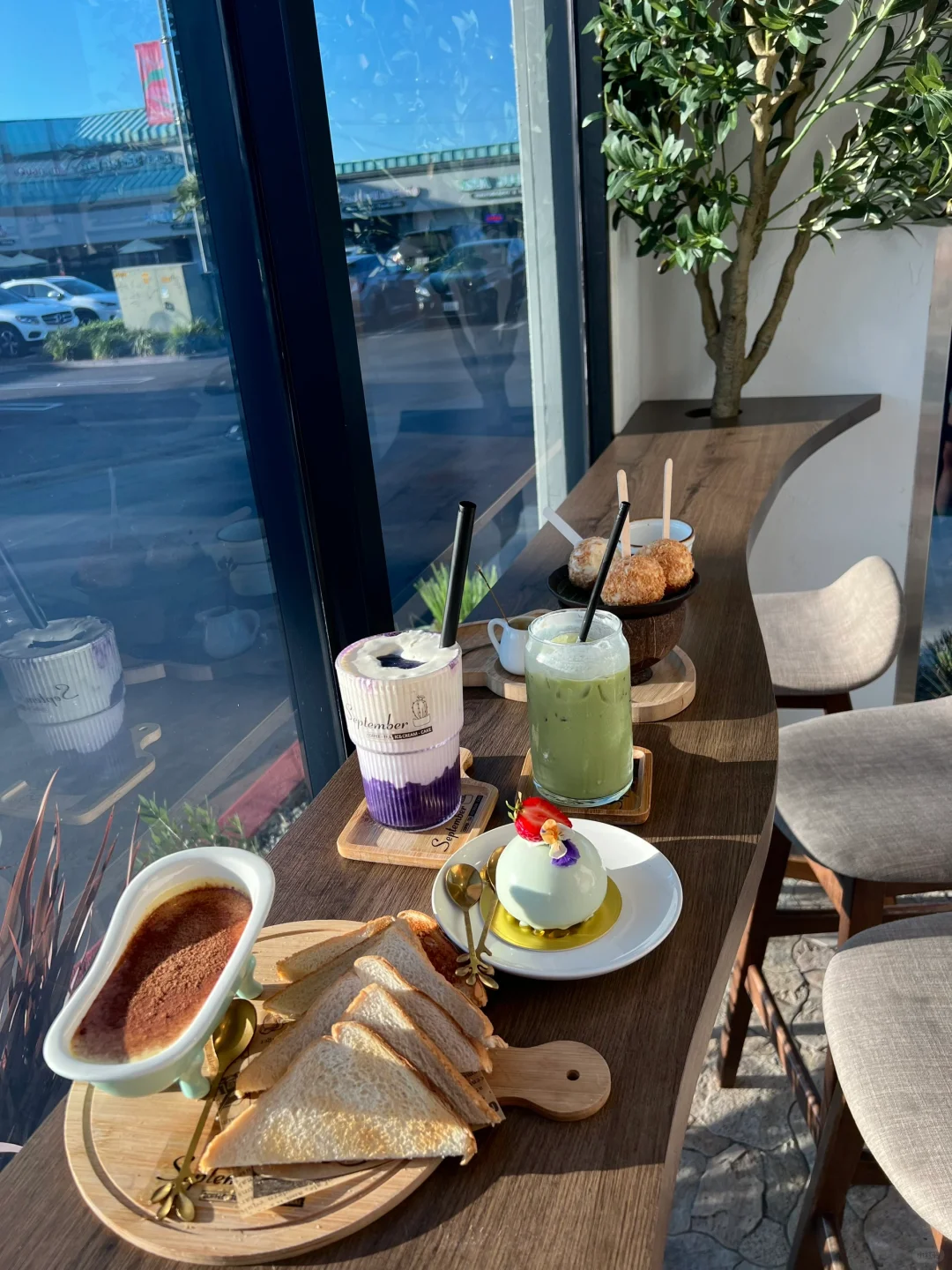 Top Spots for Afternoon Tea Chats in LA - Bookmarked!