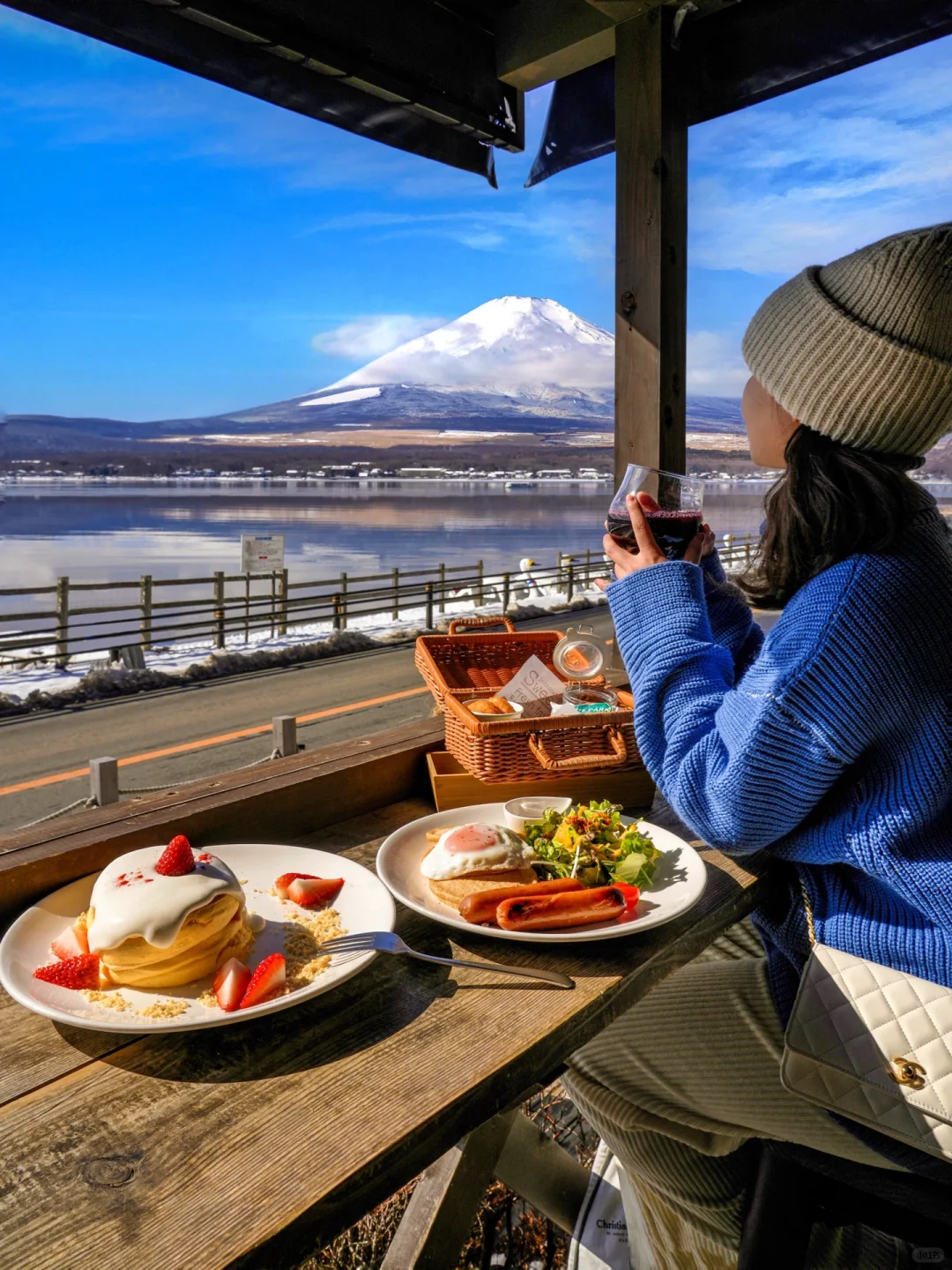 The Ultimate Follow-Trend Success on Xiaohongshu: My Own Private Mount Fuji for Just 70 RMB 🗻