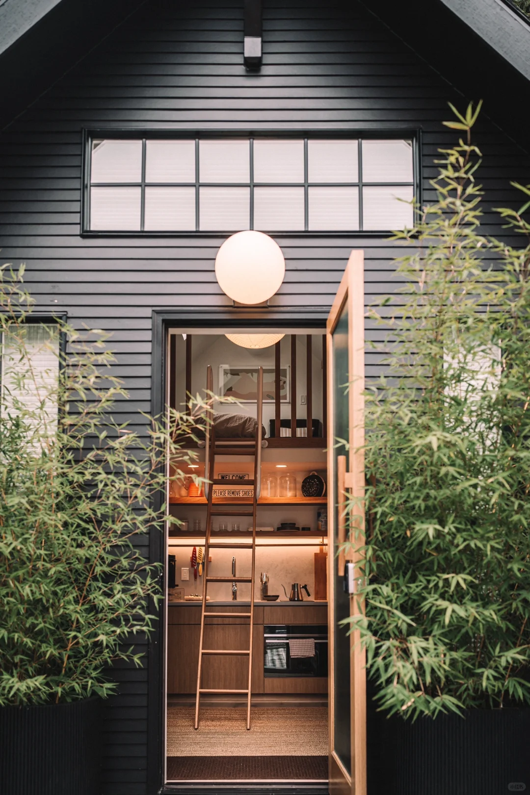 Portland Hidden Gem: A Serene Tiny Home Retreat in the Heart of the City