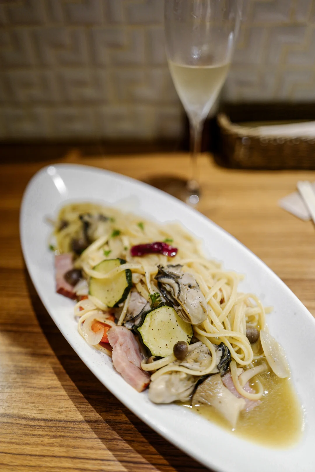 The Ultimate Hidden Gem: Osaka's Oyster & Beef Haven (Rarely Visited by Chinese Tourists)