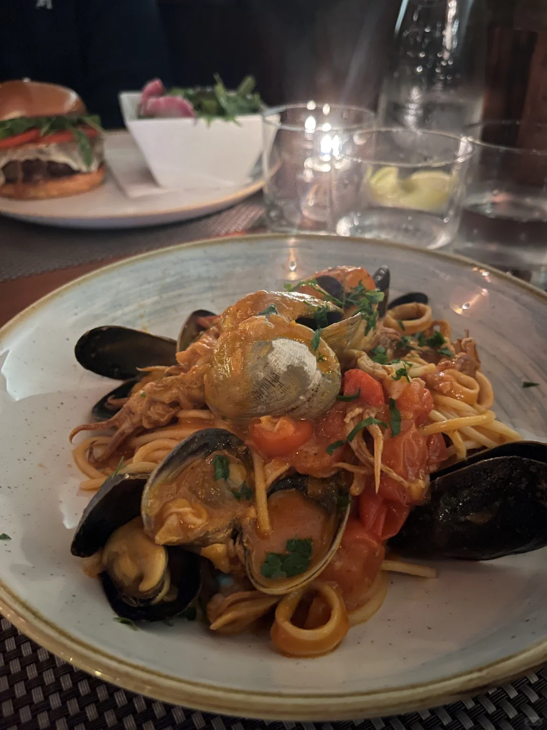 "Santa Monica's Incredibly Delicious Seafood Pasta 🍝"