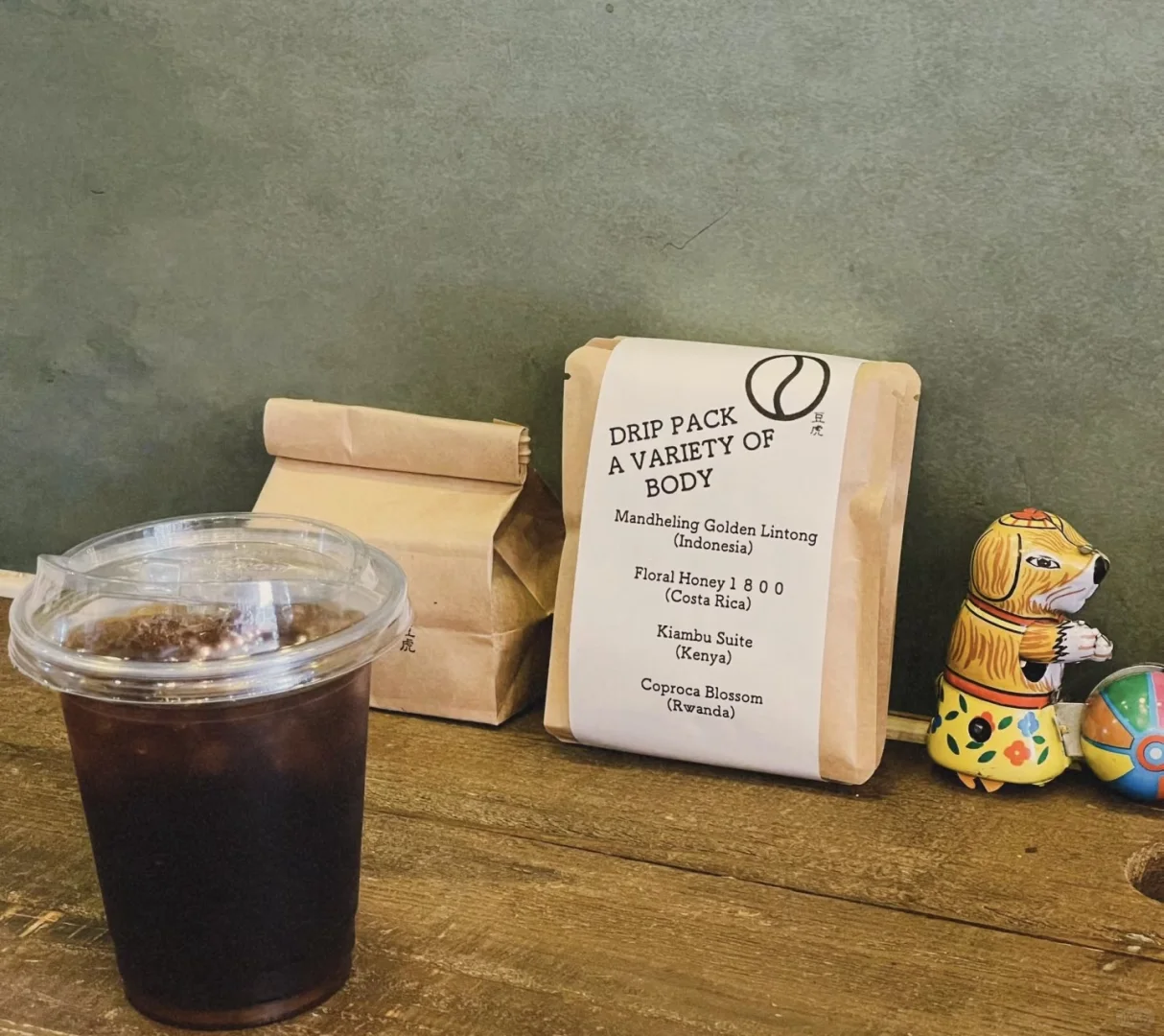 Tokyo's Must-Visit Cafés↓