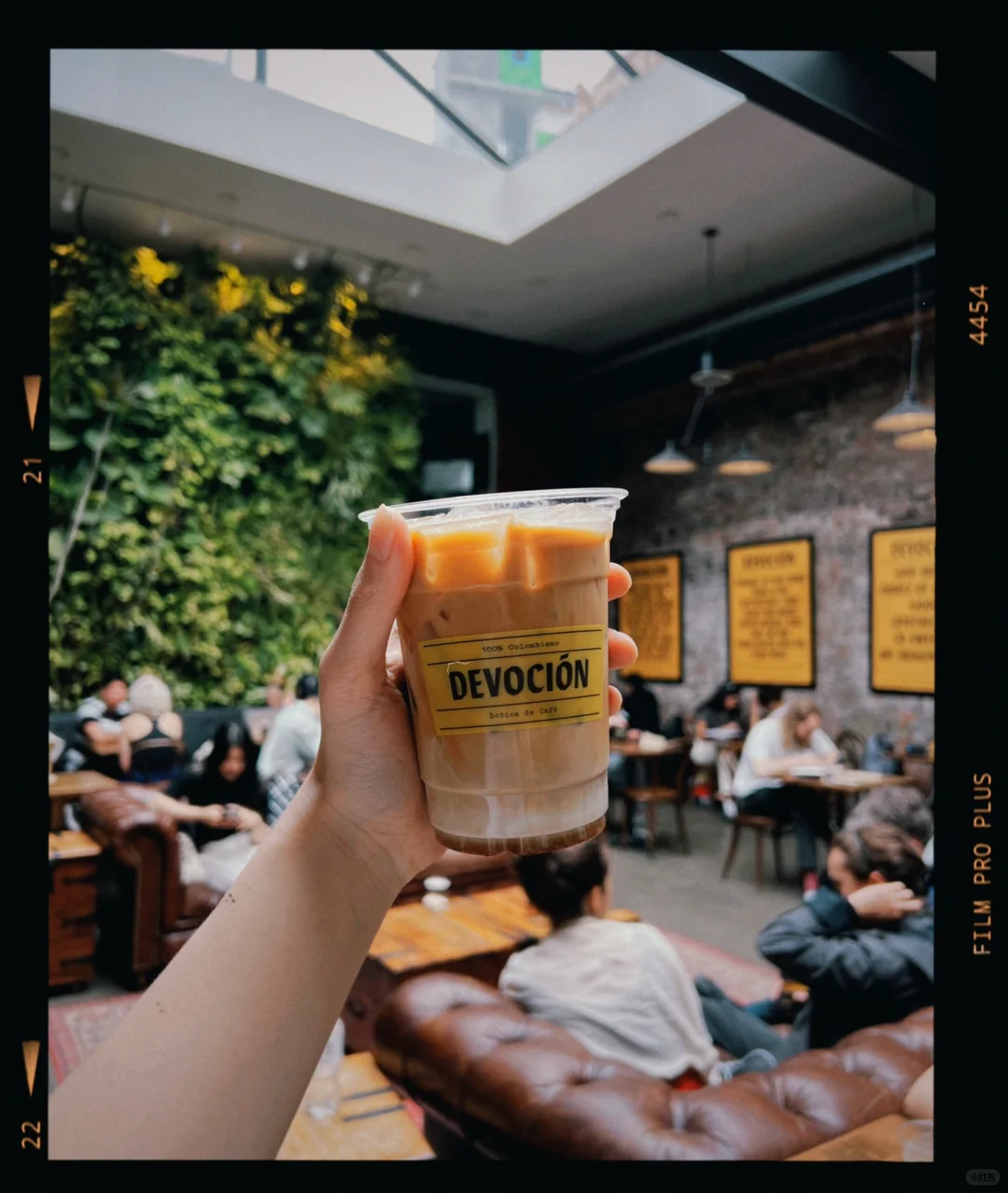 New York | This Coffee Shop is Exclusive to NYC in the Entire U.S.!