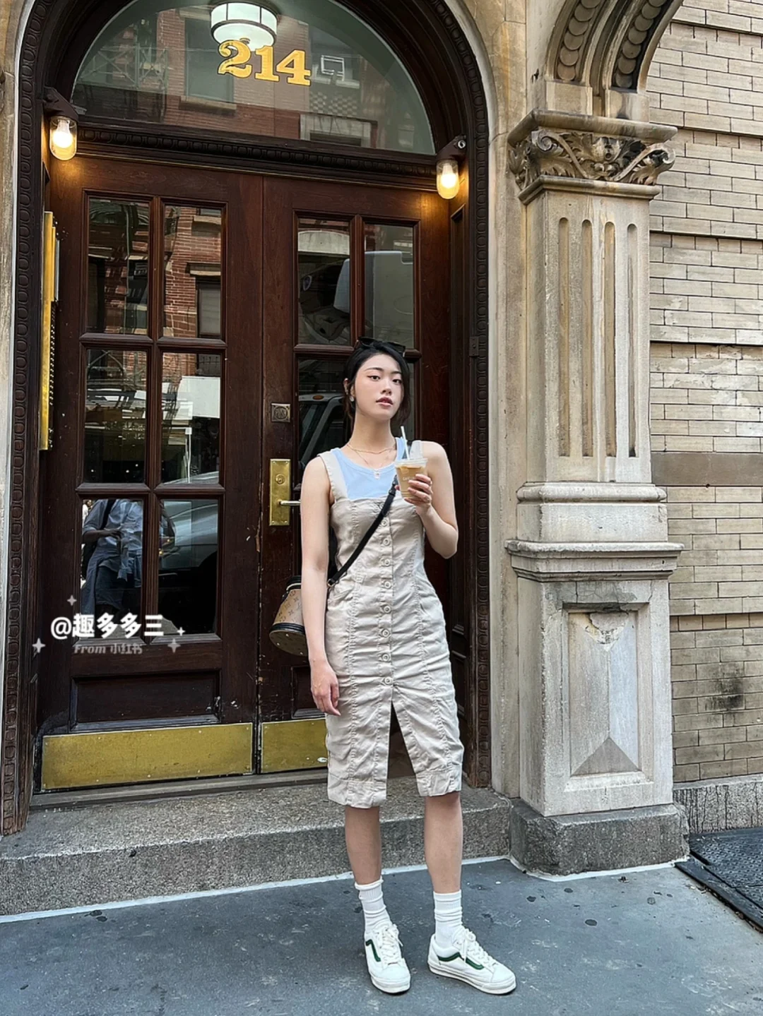 Striding with unapologetic confidence to grab coffee in New York! ☕️