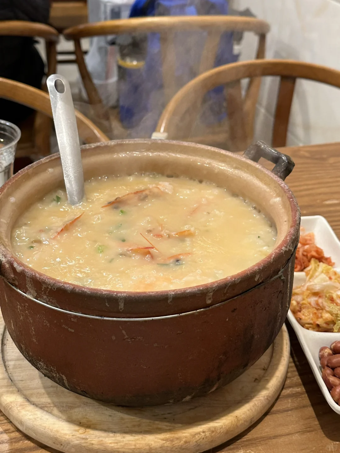 This bowl of congee in LA is the taste I miss every time I come back to China 😭 Absolutely divine!
