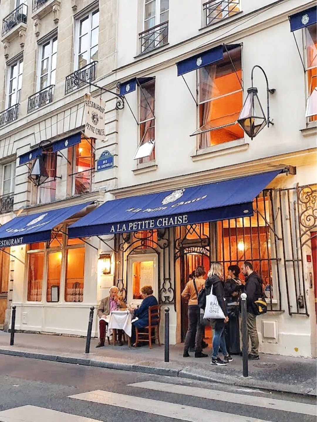 Paris' Oldest Restaurant | What French Diners Ate in the 18th Century
