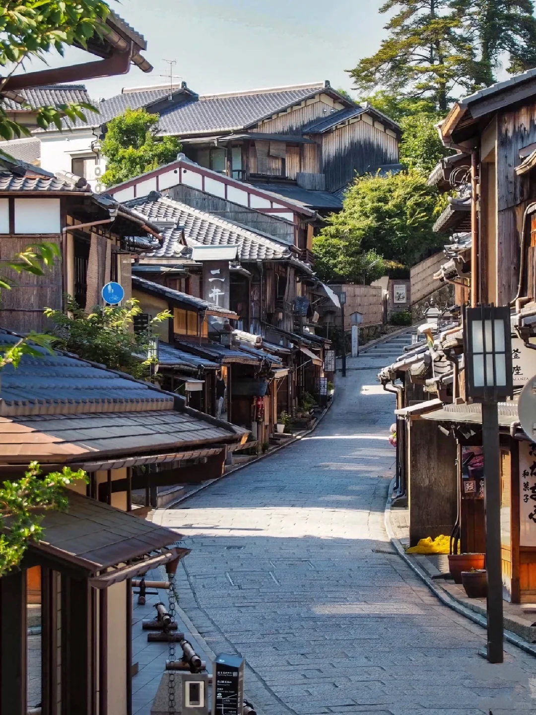 Kyoto, Japan | 18 Popular Itineraries for a Refreshing Shrines & Streets City Walk at Kiyomizu-dera