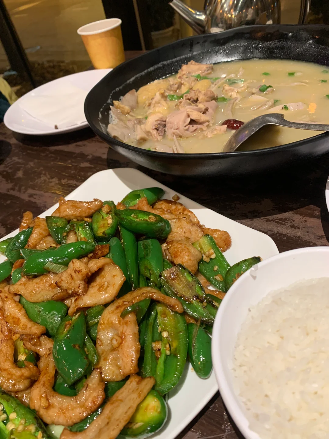 "Chicago's Chinese Cuisine Lives Up to Its Reputation"