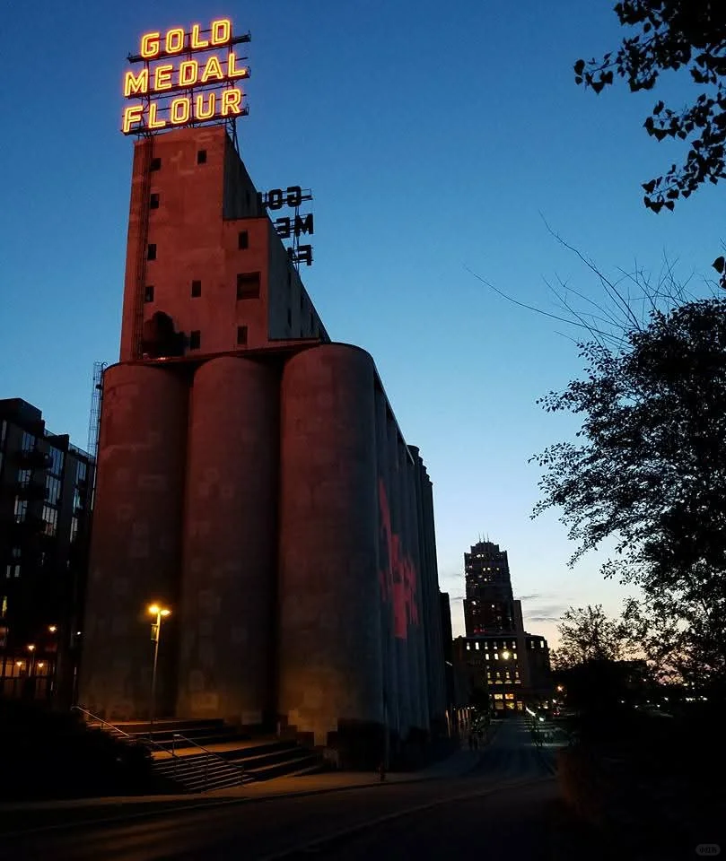 Gold Medal Flour" Sign, Minneapolis, MN