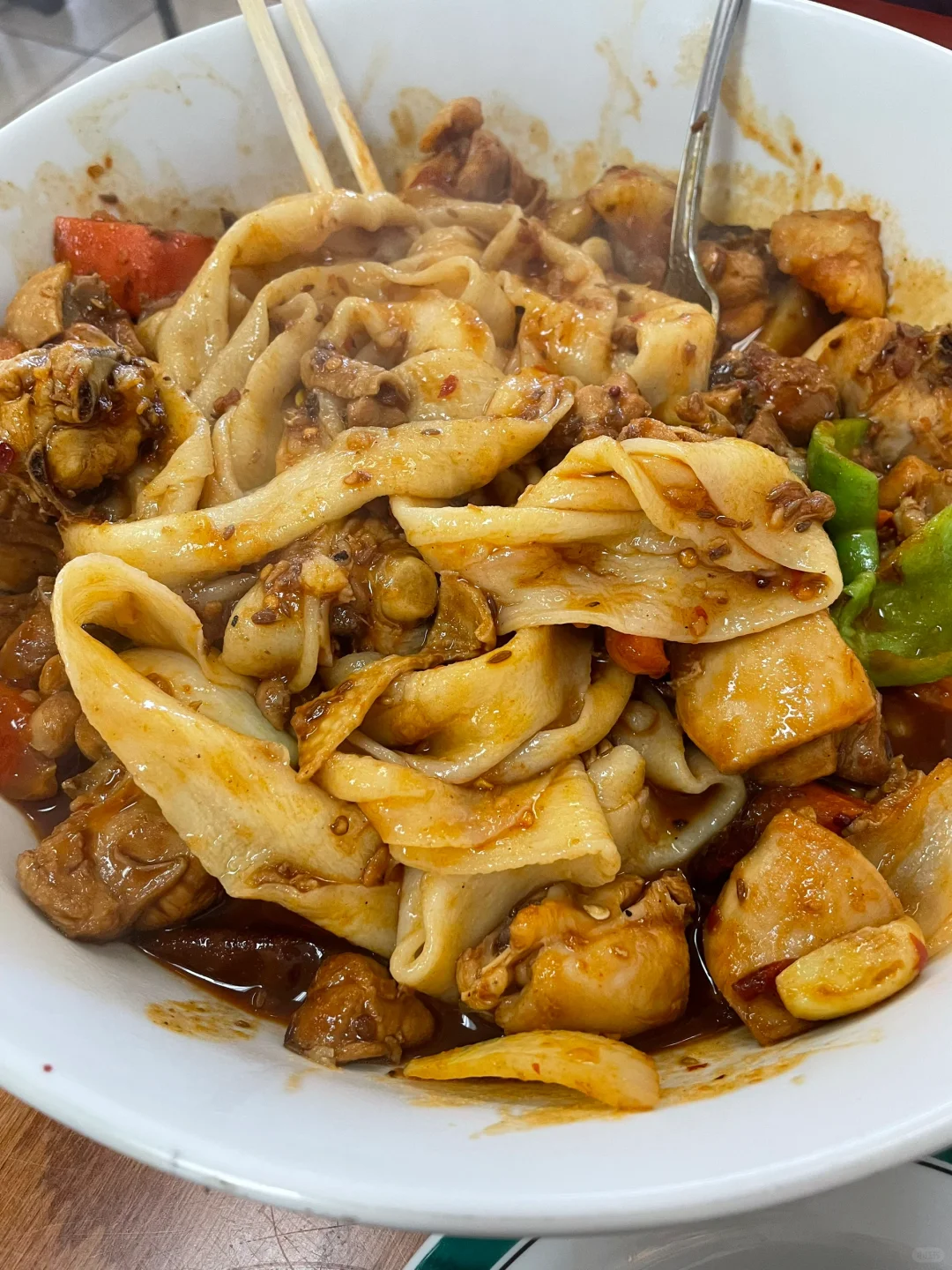 Houston's Super Tasty Big Plate Chicken + Hulu Tou Paomo (Bread Soaked in Lamb Soup) 😋