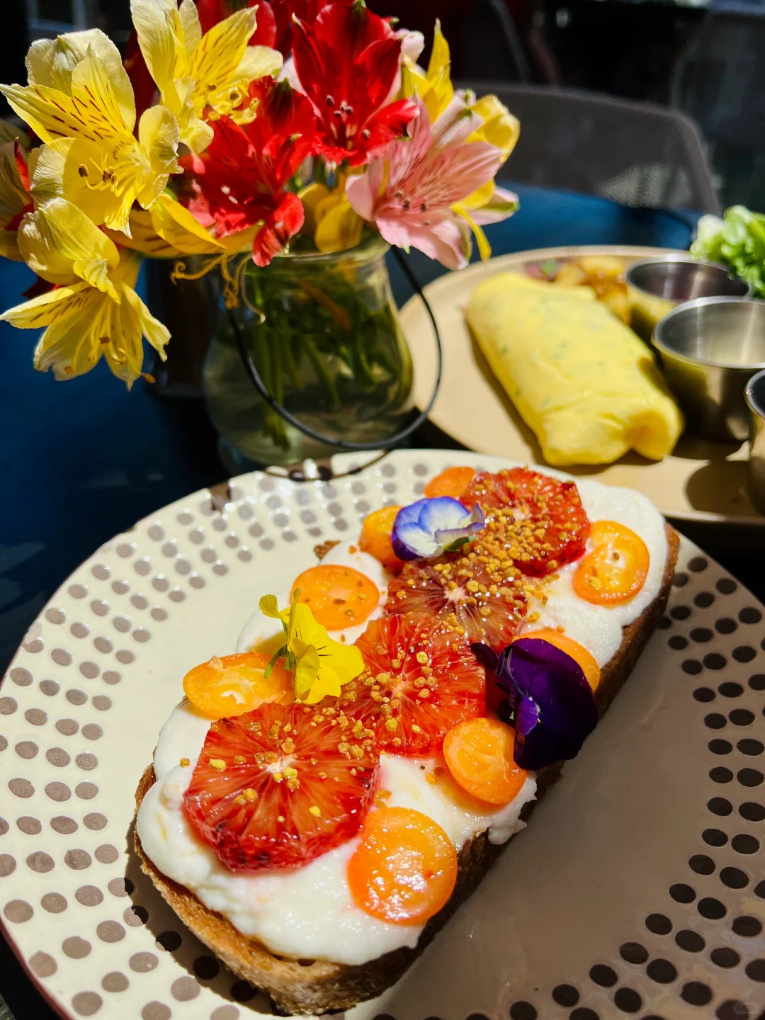 This Stunning Brunch Spot in Long Beach is Absolutely Gorgeous!