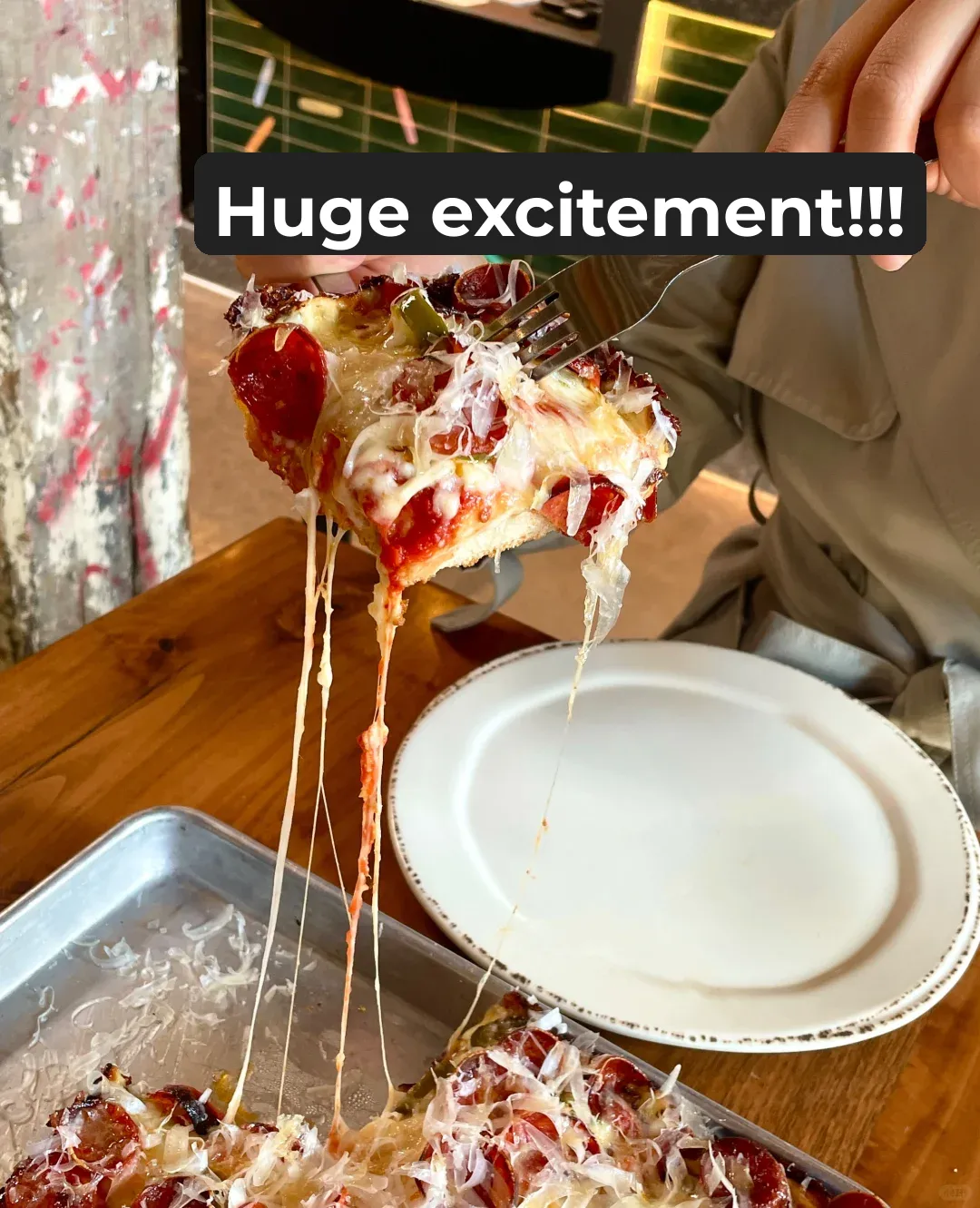 🍕 Mingni's Food Adventure: The Hidden Gem Pizza at the Food Court