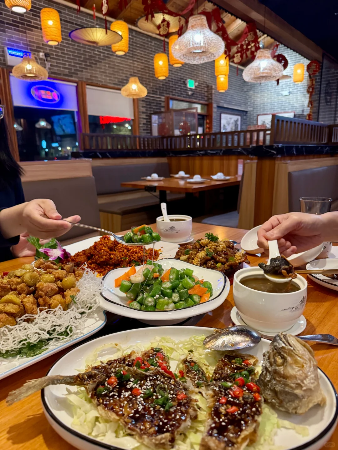 Tears in my eyes! 🥹 Enjoyed a heartwarming New Year's Eve dinner at the Bay Area's version of "Tongfu Inn