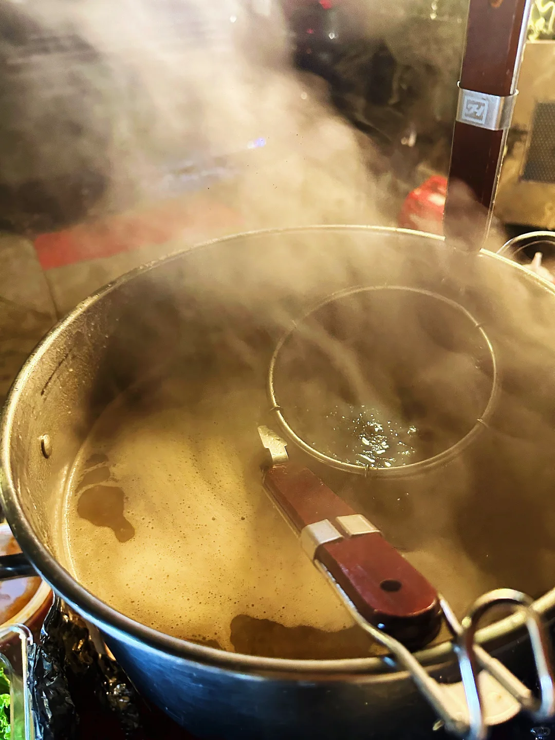 Hidden in a Street Corner: Authentic Offal Soup Cooked Fresh on the Spot – The More You Eat, the More Addictive It Gets 😍