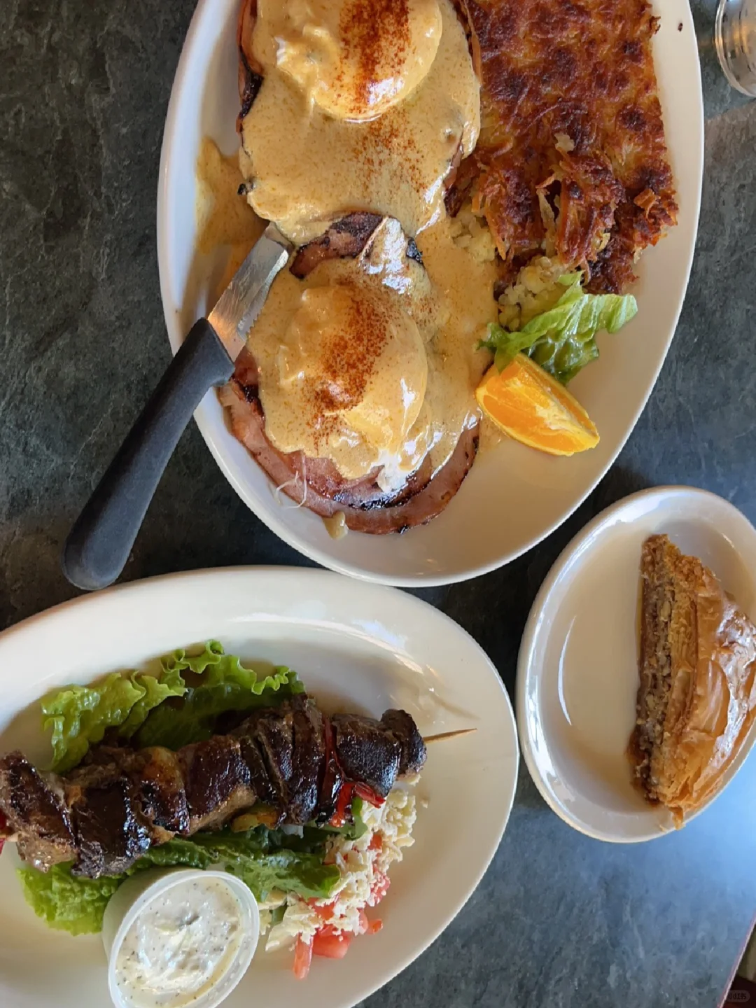 Costas Restaurant: Greek Cuisine Near UW