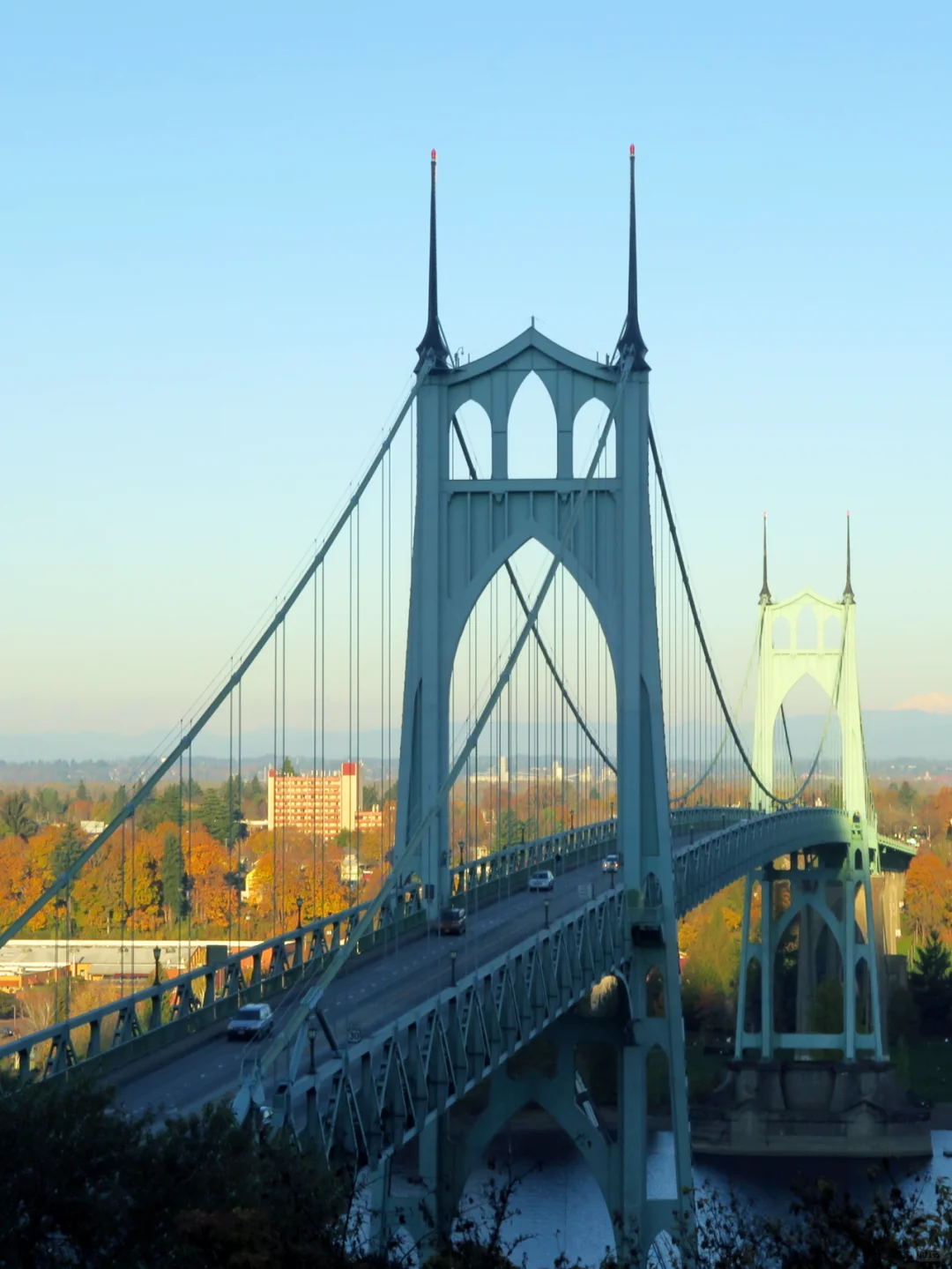 Enjoy the Crisp Autumn Air: Hike to 8 Must-Visit Scenic Spots in Portland