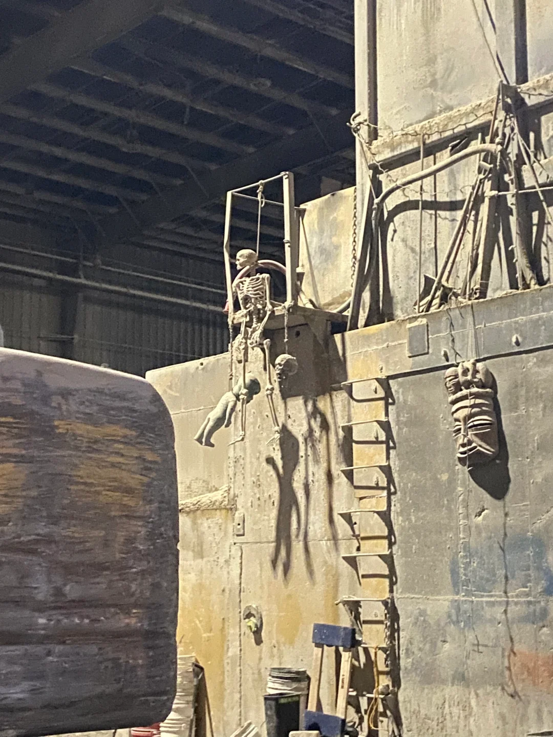 A Day of Grooving to Four Tet and Friends' Beats Under the New York Bridge