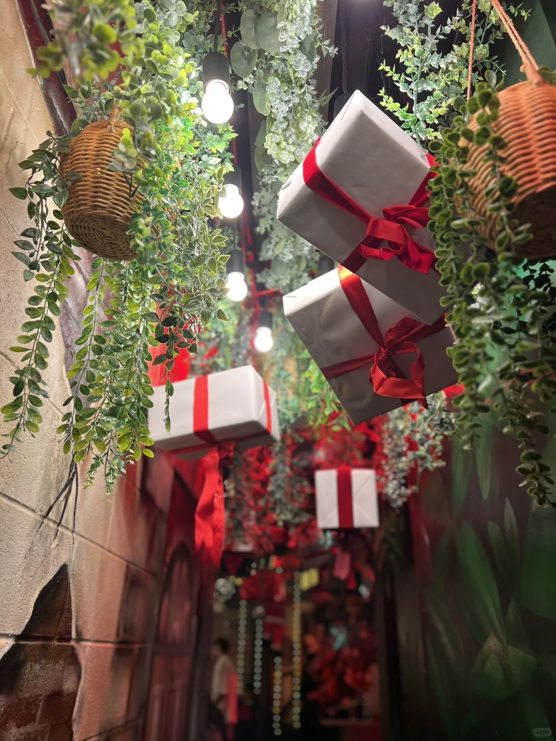 DC Christmas Bars | Must-Visit Checklist for Your Instagram 📷