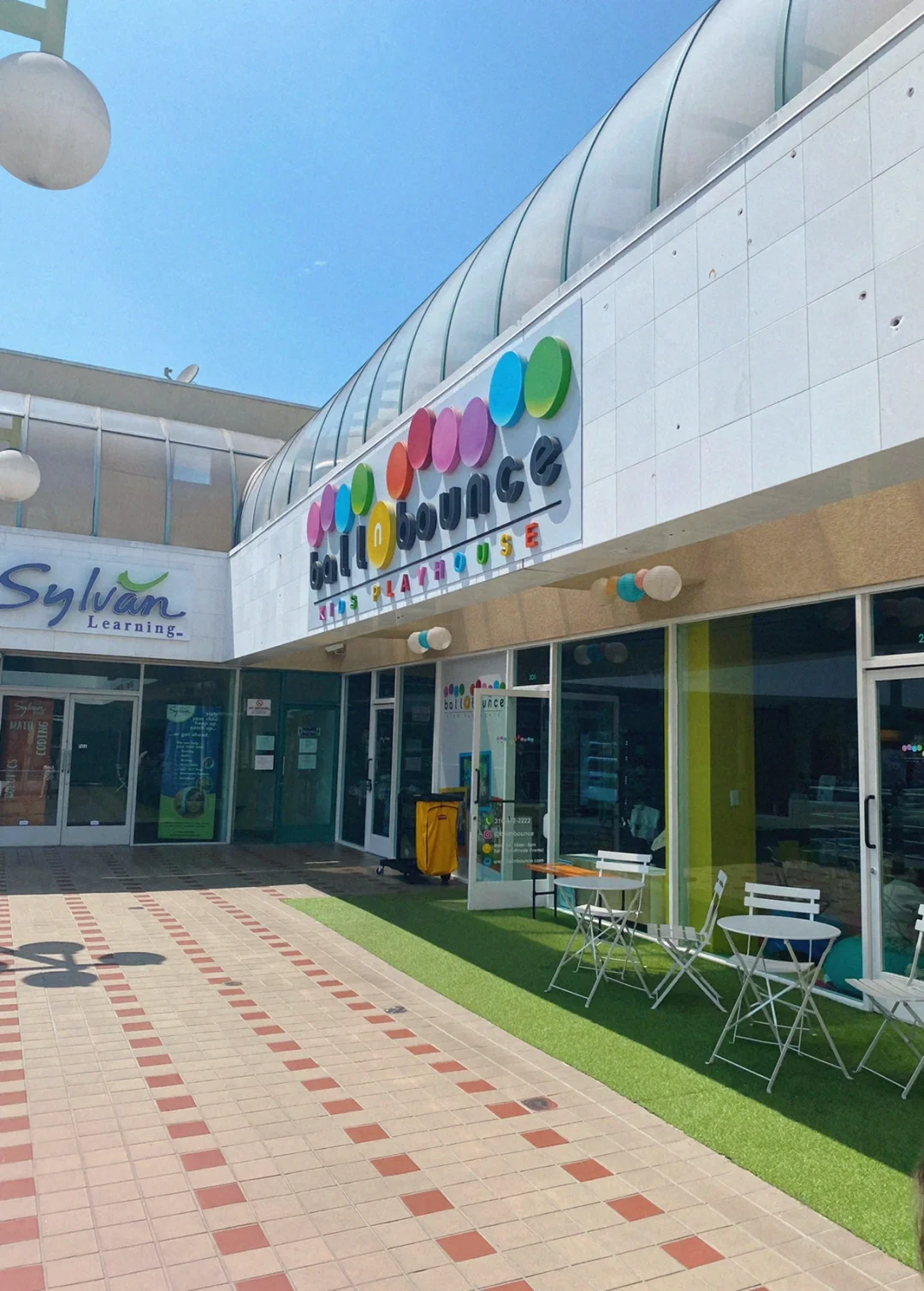 Los Angeles with Kids | Finally Found a Toddler-Friendly Amusement Park (Under 2 Years Old)