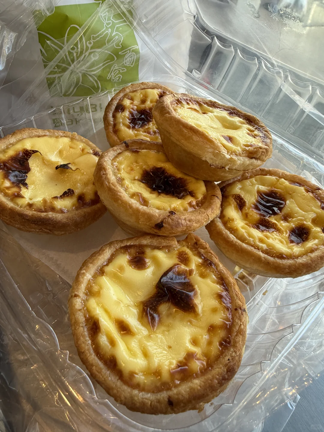 "What Do Philadelphians Eat Every Time They Visit New York? 🍮"