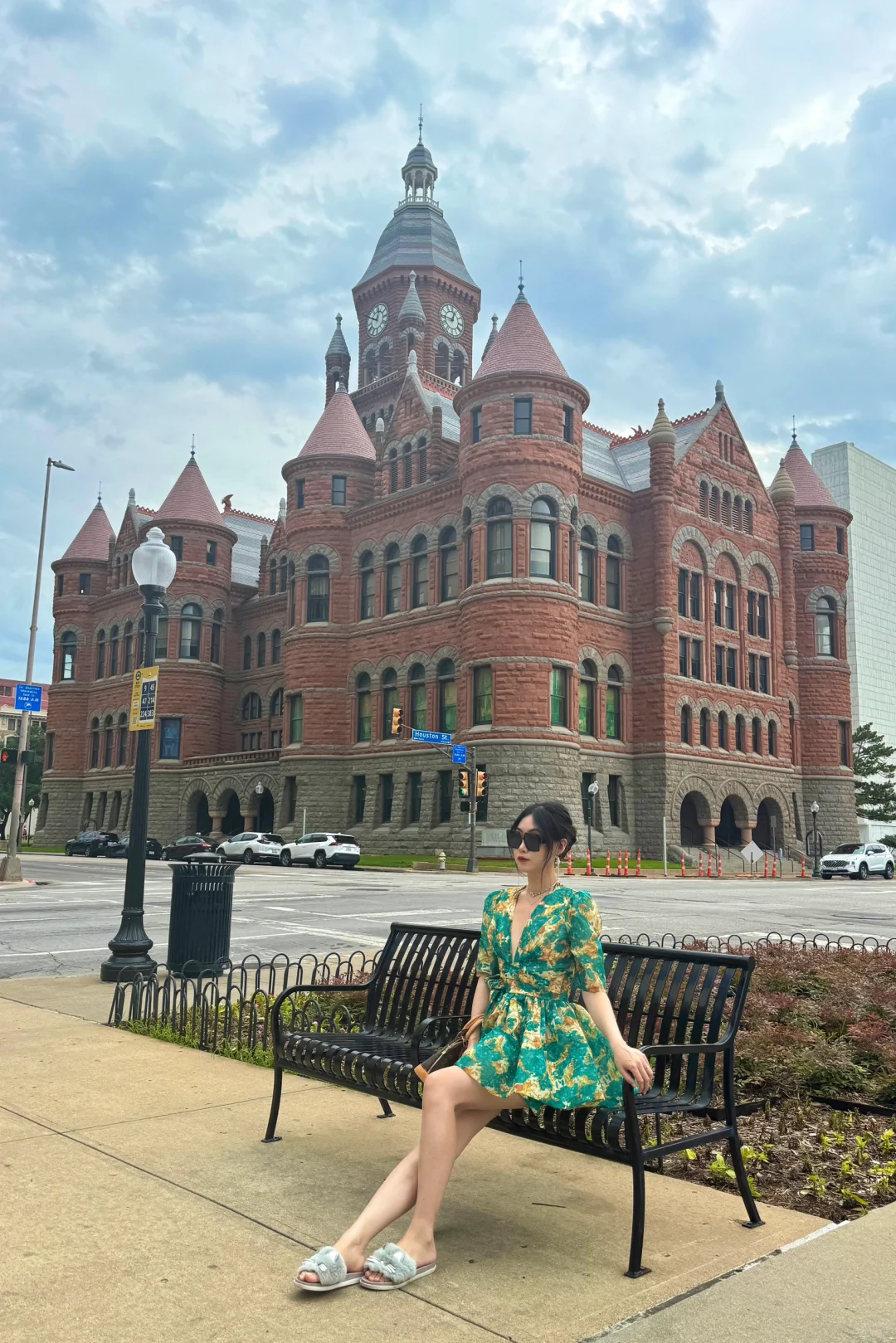 In Dallas Now: A Day of Citywalking Like a Local Flâneur