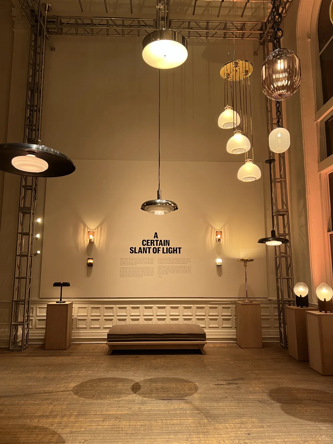 Poetic Moments in the Light and Shadow of New York Exploration