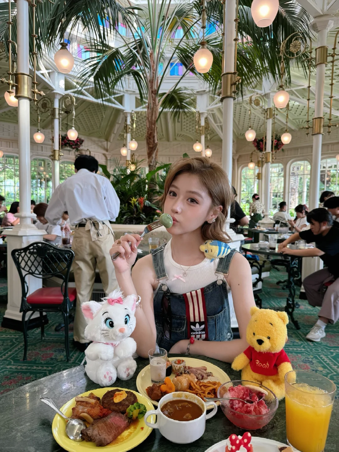 Tokyo Land Disney's Crystal Palace Restaurant 🍴🏰