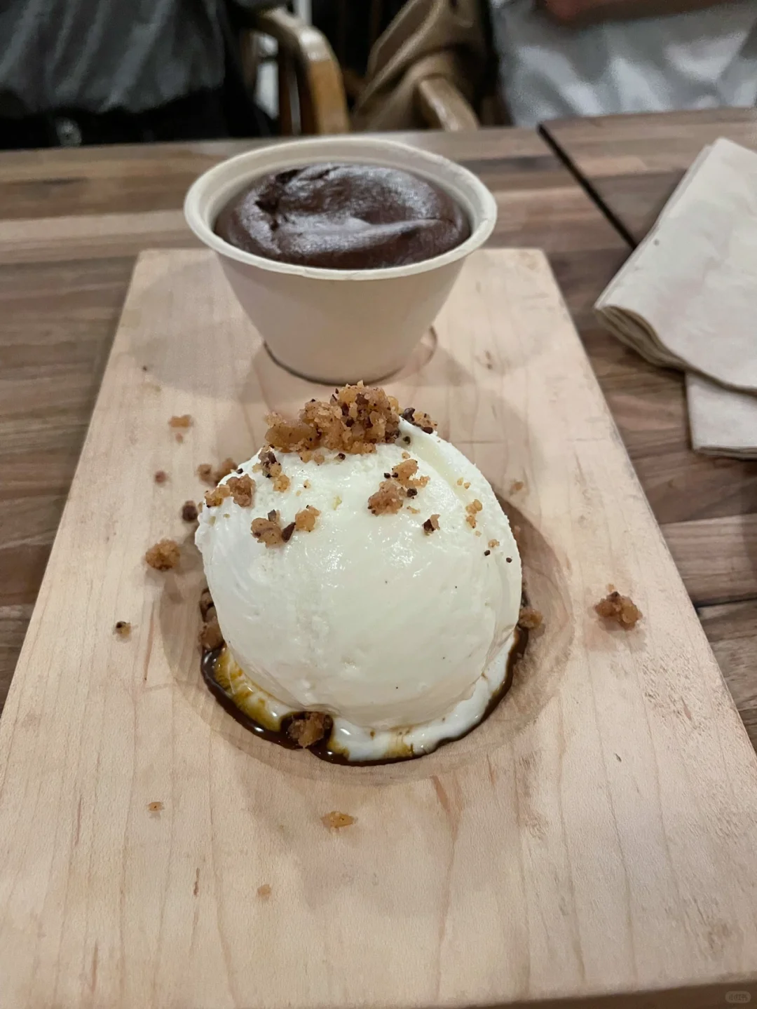 Capitol Hill Late-Night Dessert Spot - Hot Cakes