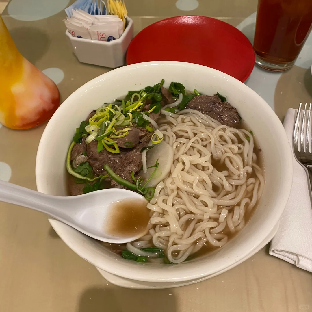 010 | Lanzhou Hand-Pulled Noodles in the City of Sin: Las Vegas
