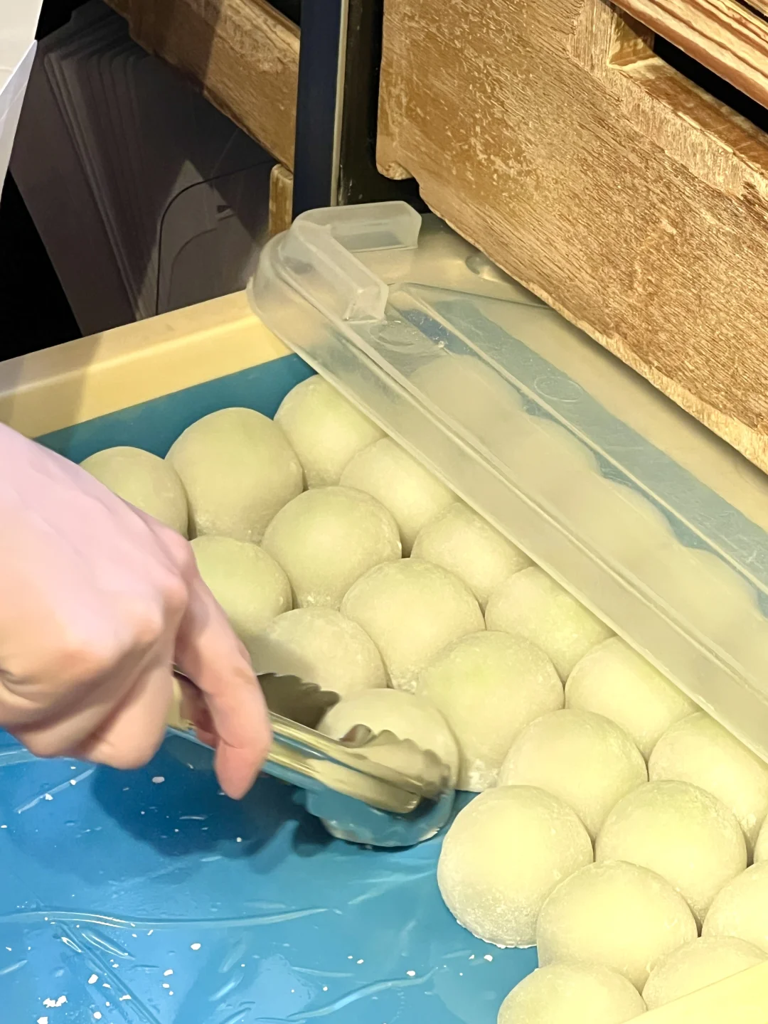 Tokyo's Hermes of Daifuku: Who's Missing Out on This in Ginza?! 🍇