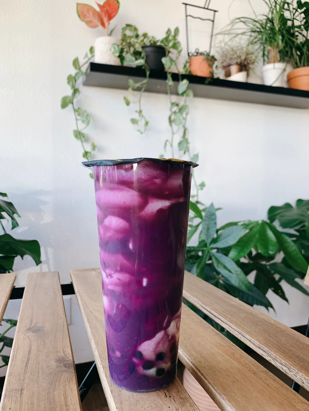 Seattle Vibes | Skipping the Diet Today 😍 Diving into This UBE Oat Latte!
