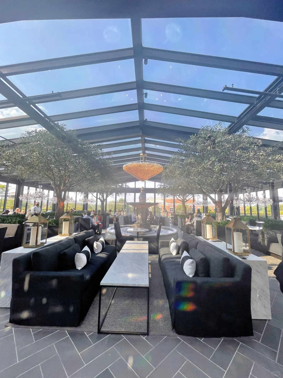 Sharing Charlotte's Western Restaurant 🍴