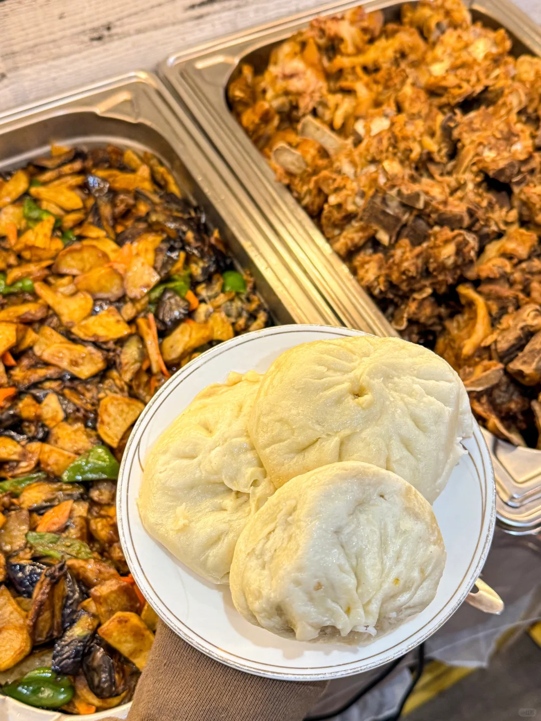 Come to Tokyo on an Empty Stomach! All-You-Can-Eat Meat Bun Lunch Feast