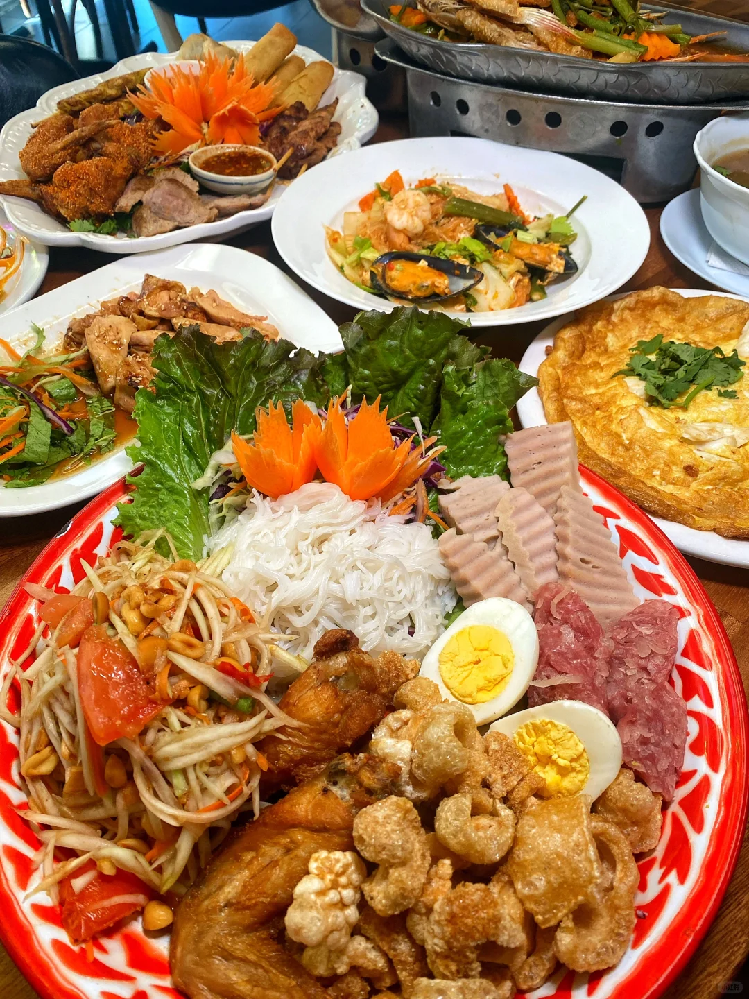 New York Thai Buffet 🤯 A Feast of Sweet, Sour, Bitter, and Spicy All on One Table