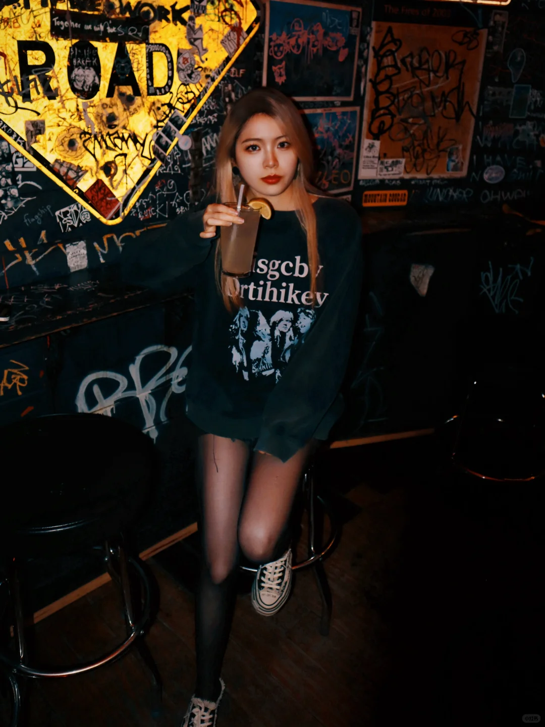 Coding Queen's After-Work Chill 🍸