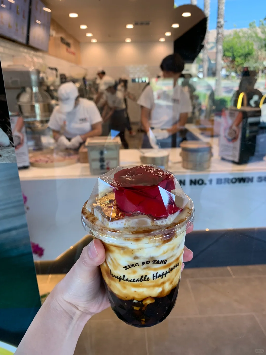 Blissful Rose Gold Black Sugar Pearl Milk Tea