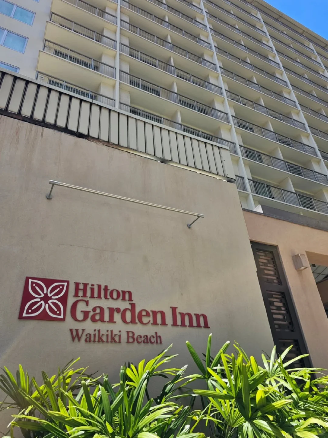 Budget-Friendly Hotels in Hawaii Perfect for Students!