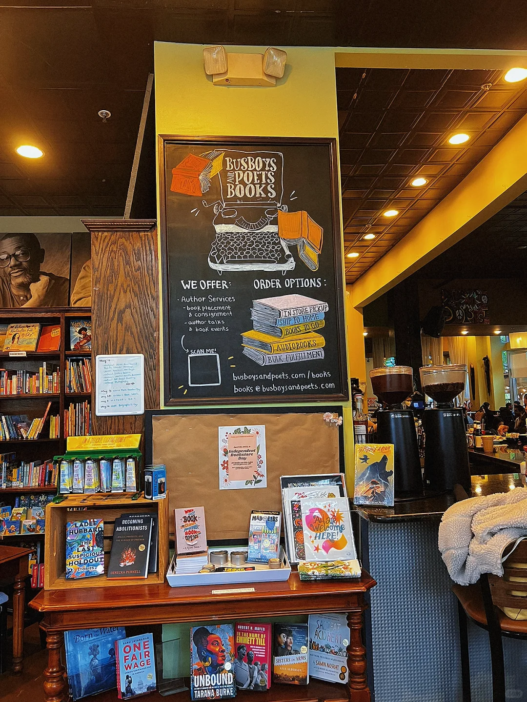 DMV｜Bookstore Bar & Eatery｜Busboys and Poets