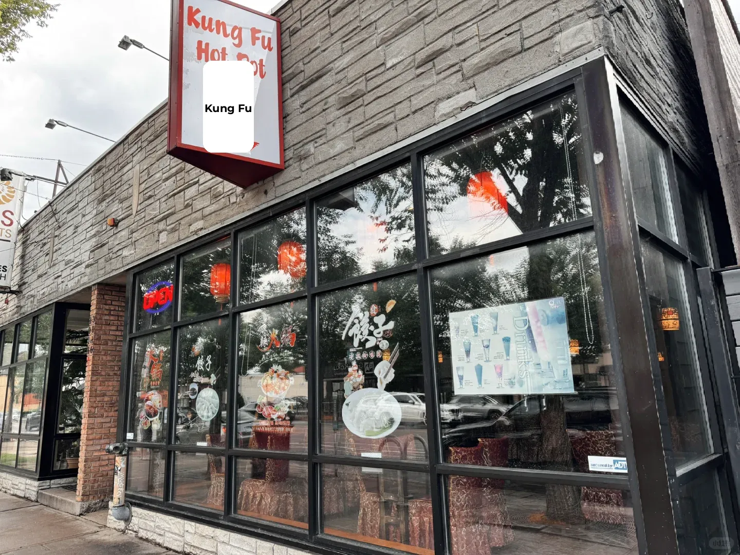 **I Found the Hidden Gem of Sichuan Hotpot in Ming Village! Hurry Up and Come Try It!**